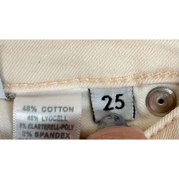 Etica Micki Flared Jean with Chewed Hem in Off White NWT Size 25 - Picture 4 of 7